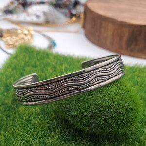 Silver Tone Wave Pattern Cuff Bracelet B3307